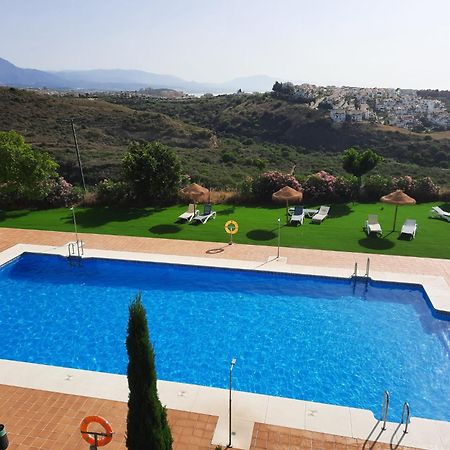 Atico Familiar Vistas Al Mar Apartment Manilva Luaran gambar
