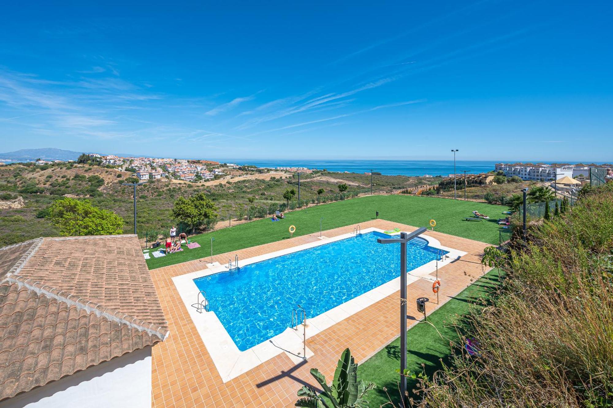 Atico Familiar Vistas Al Mar Apartment Manilva Luaran gambar